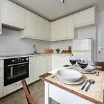 Cozy With Balcony Near Muzeum Zycia Апартаменты Варшава