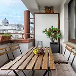 Апартаменты Cozy With Balcony Near Muzeum Zycia