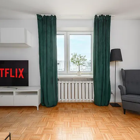 Apartment Cozy With Balcony Near Muzeum Zycia Warsaw