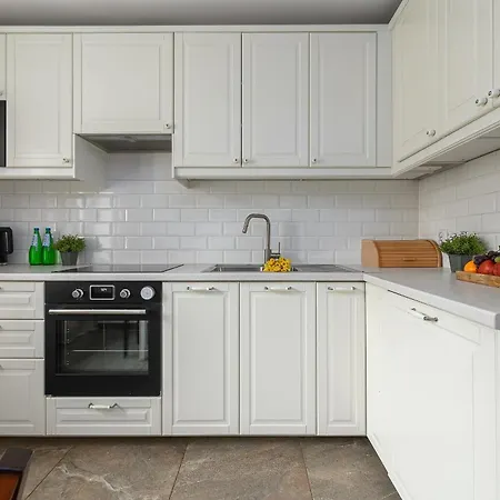 Apartment Cozy With Balcony Near Muzeum Zycia *